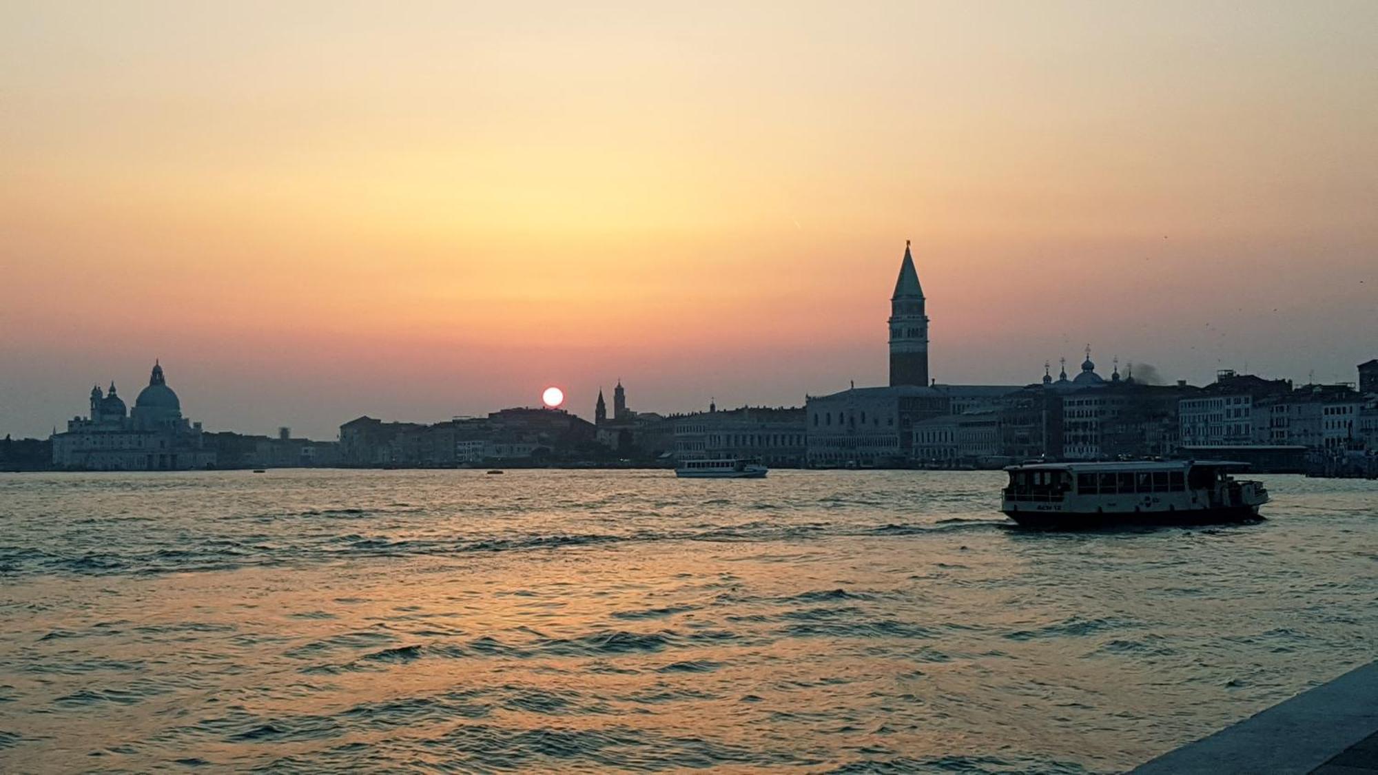 Large Top 3 Rooms Flat Central Rialto Venezia Rom bilde